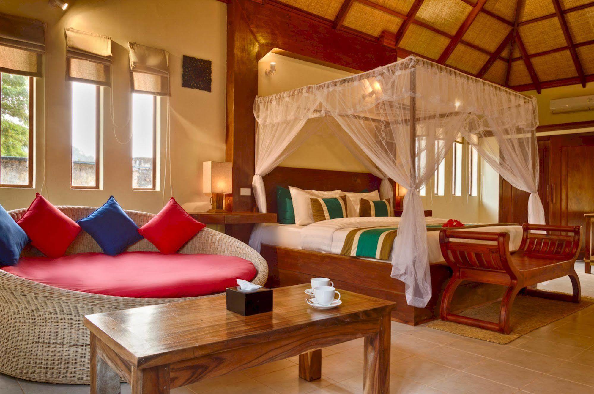 Le Flamboyant Resort Кеп Екстериор снимка