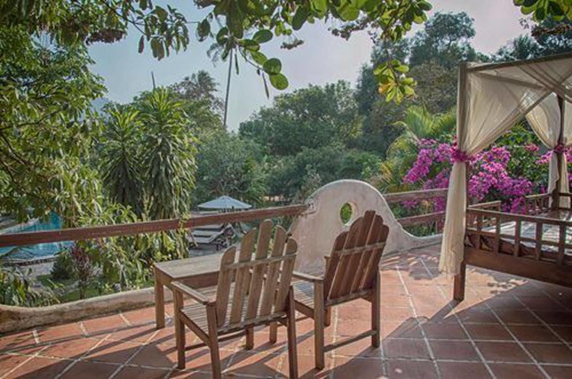 Le Flamboyant Resort Кеп Екстериор снимка